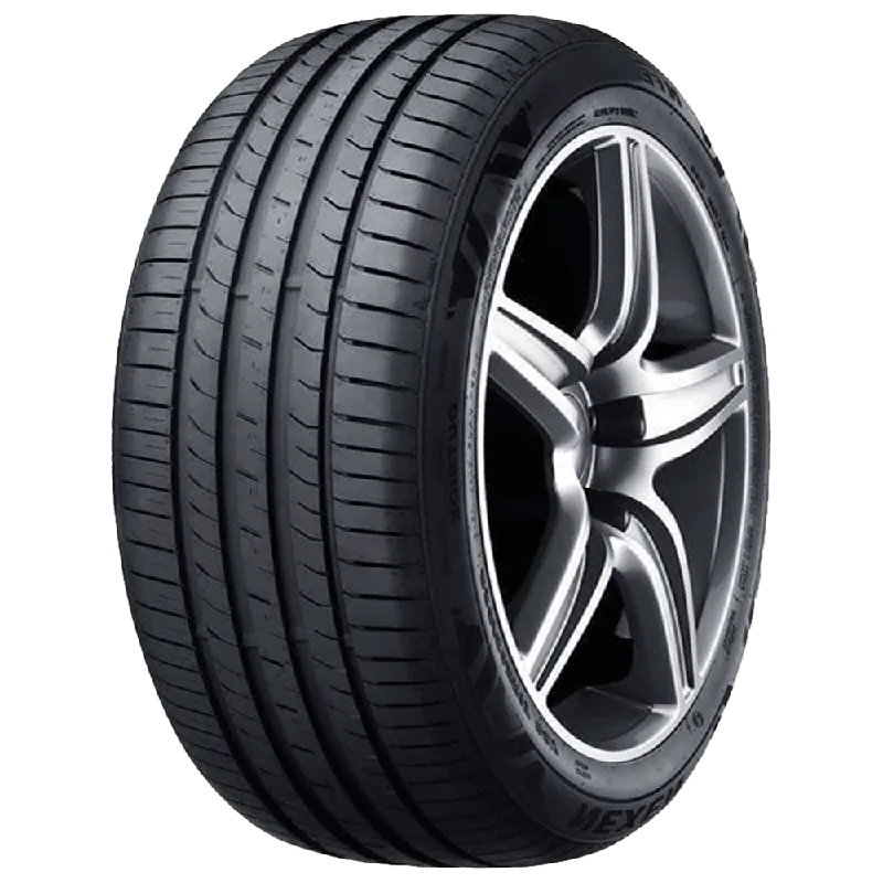 Livrare expres Anvelopa Vara 225/55R16 95W NEXEN N Fera Primus
