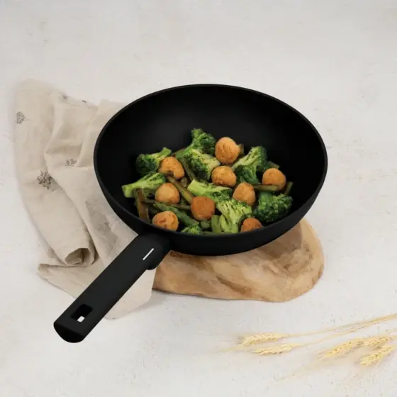 Ofertă de sezon Wok, 28 cm, Colecția Matte Black - BH/8180