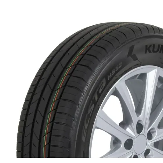 Disponibil imediat Anvelopa Vara Kumho 215/60R17 LOKU 100V HS52