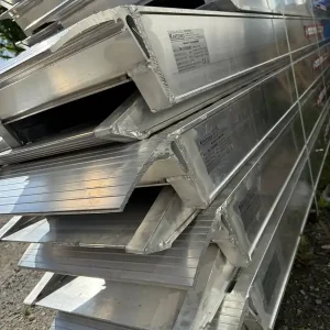 Super ofertă Rampe de încărcare/descarcare aluminiu 5000 x 512 mm, 5950 kg